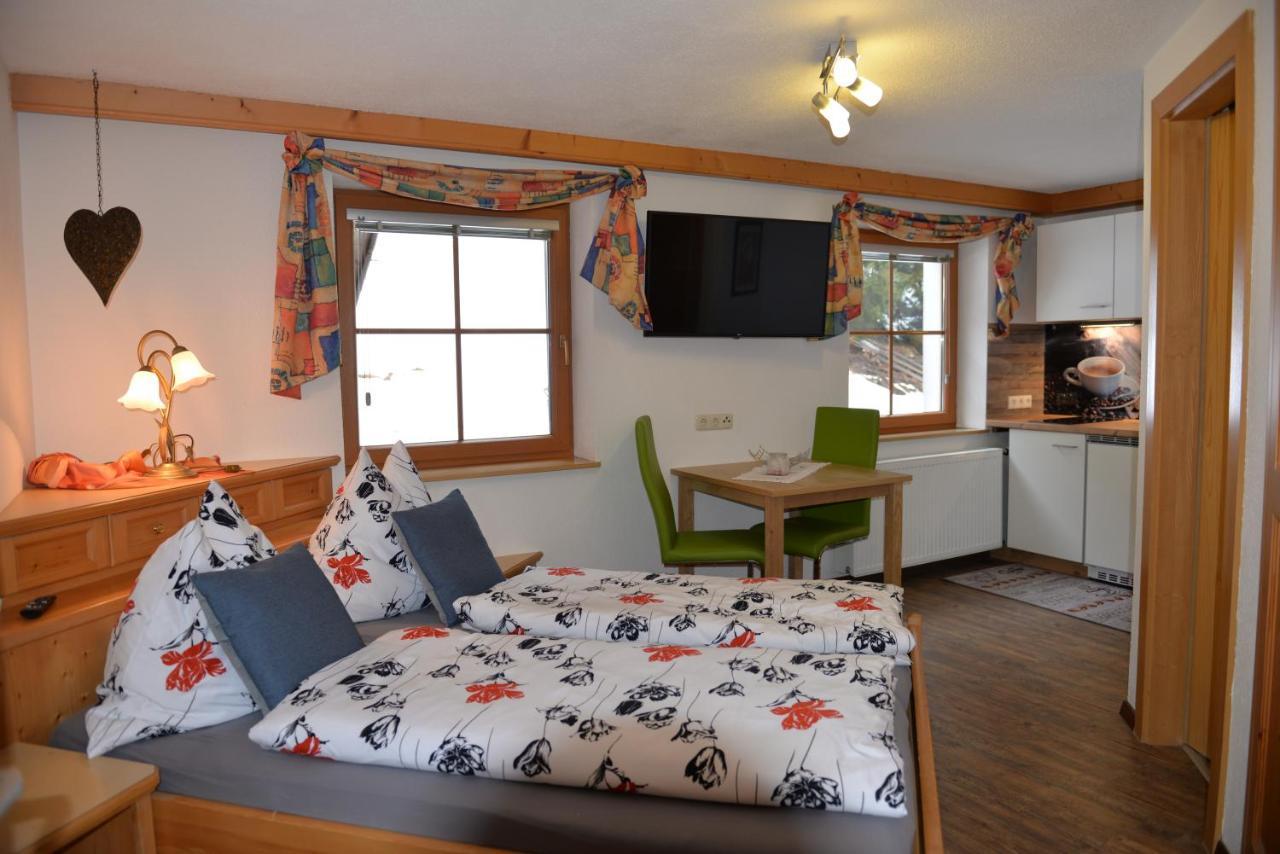 Haus Dietz Elbigenalp Værelse billede